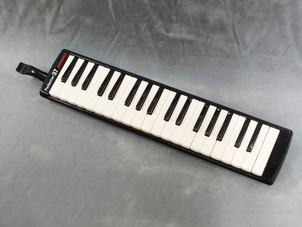 HOHNER Performer 37 【鍵盤ハーモニカ】 - 谷口楽器
