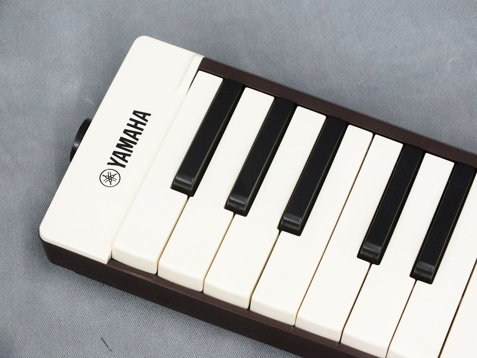 YAMAHA P-37E [大人のピアニカ] 【鍵盤ハーモニカ】 - 谷口楽器