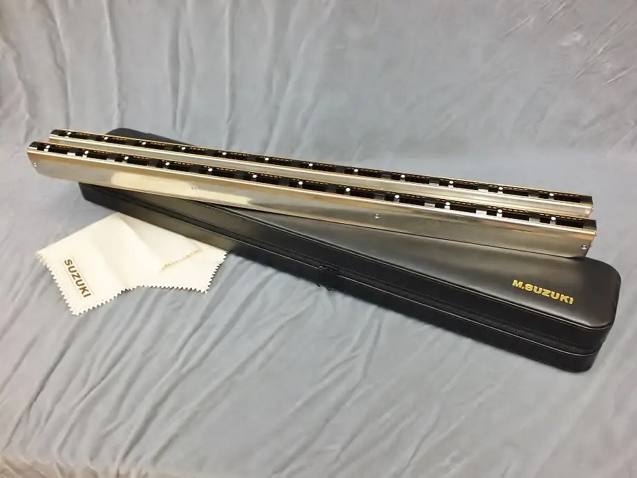 新仕様》 SUZUKI SDB-29v2 【ダブルバスハーモニカ】 - 谷口楽器