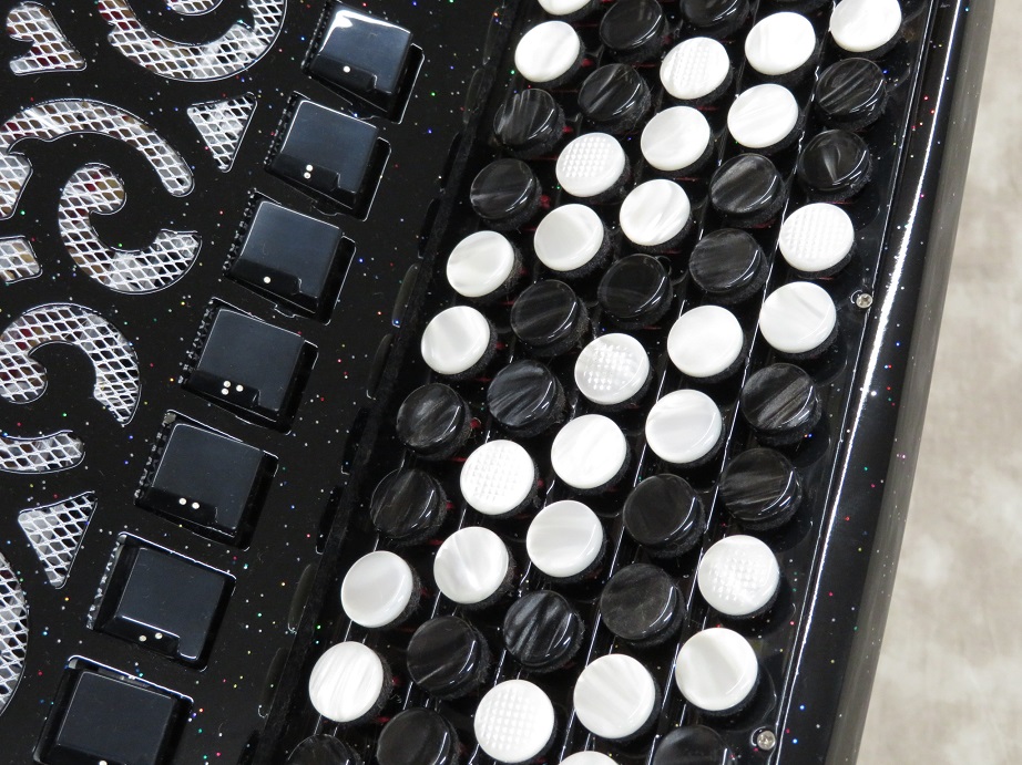 PIGINI Star Jazz 3 [Black] 【アコーディオン】 - 谷口楽器