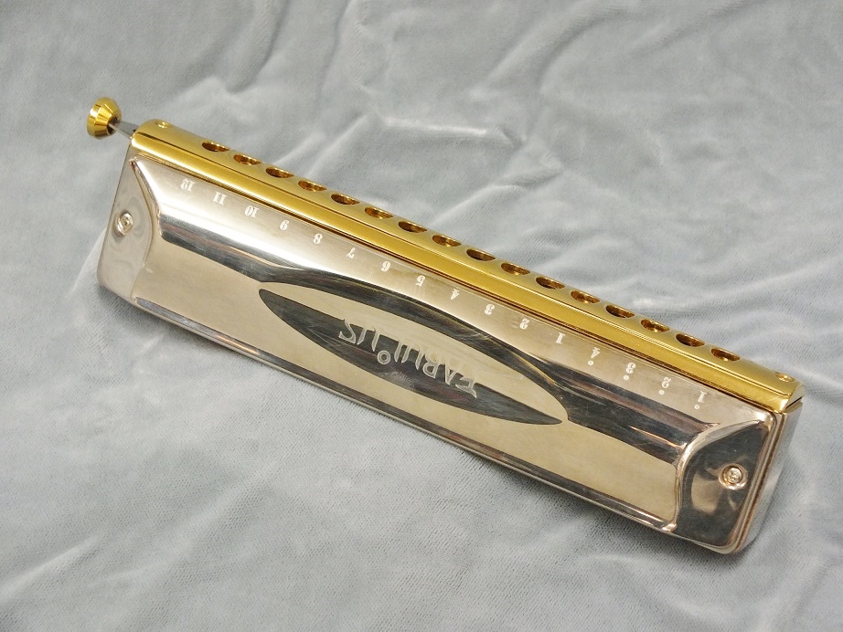 SUZUKI FABULOUS F-64C 【クロマチックハーモニカ】 - 谷口楽器