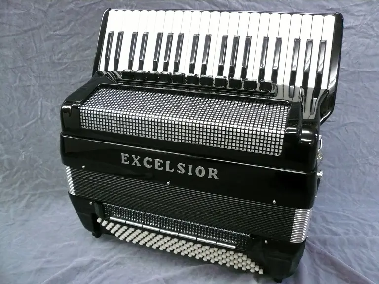 EXCELSIOR Model:308 [Black] 【アコーディオン】 - 谷口楽器