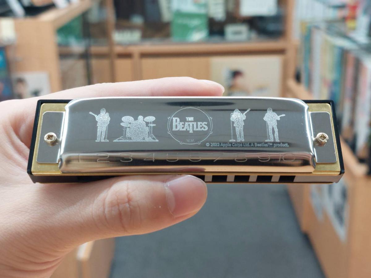 HOHNER “THE BEATLES” Harp 【10ホールズ(ブルースハープ)】 - 谷口楽器