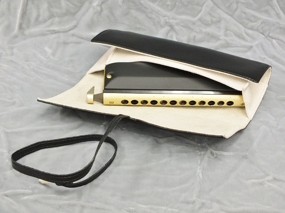 TOMBO μ-01 【クロマチックハーモニカ】 - 谷口楽器