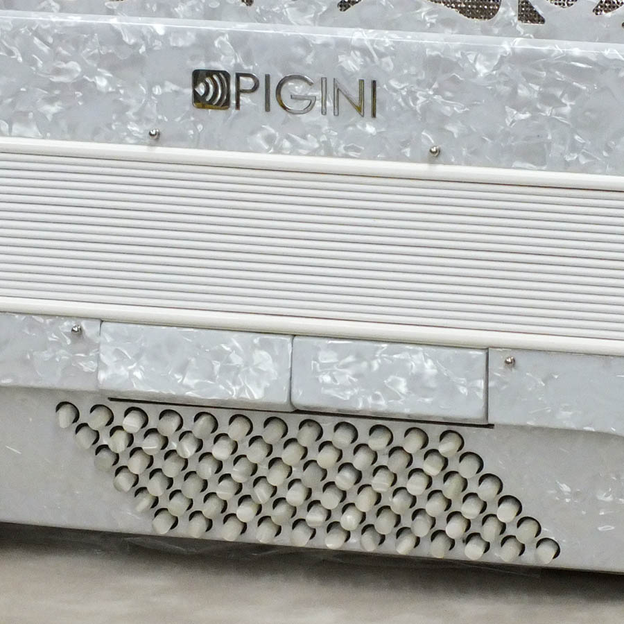 PIGINI Prelude [White] 【アコーディオン】 - 谷口楽器