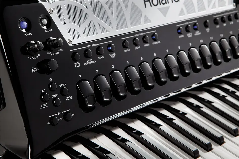 Roland V-accordion FR-8X【黒】 (41鍵/120ベース) - 谷口楽器