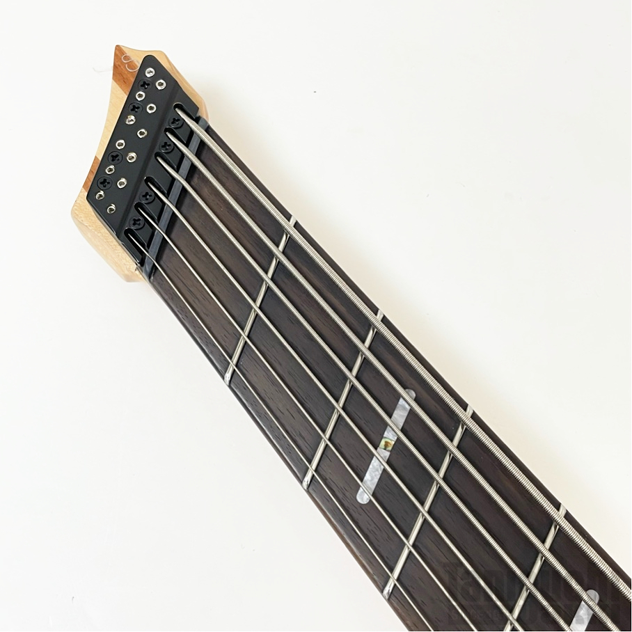 Sire M6 6-String Headless Left Hand (Black Sandblasted) - 谷口楽器