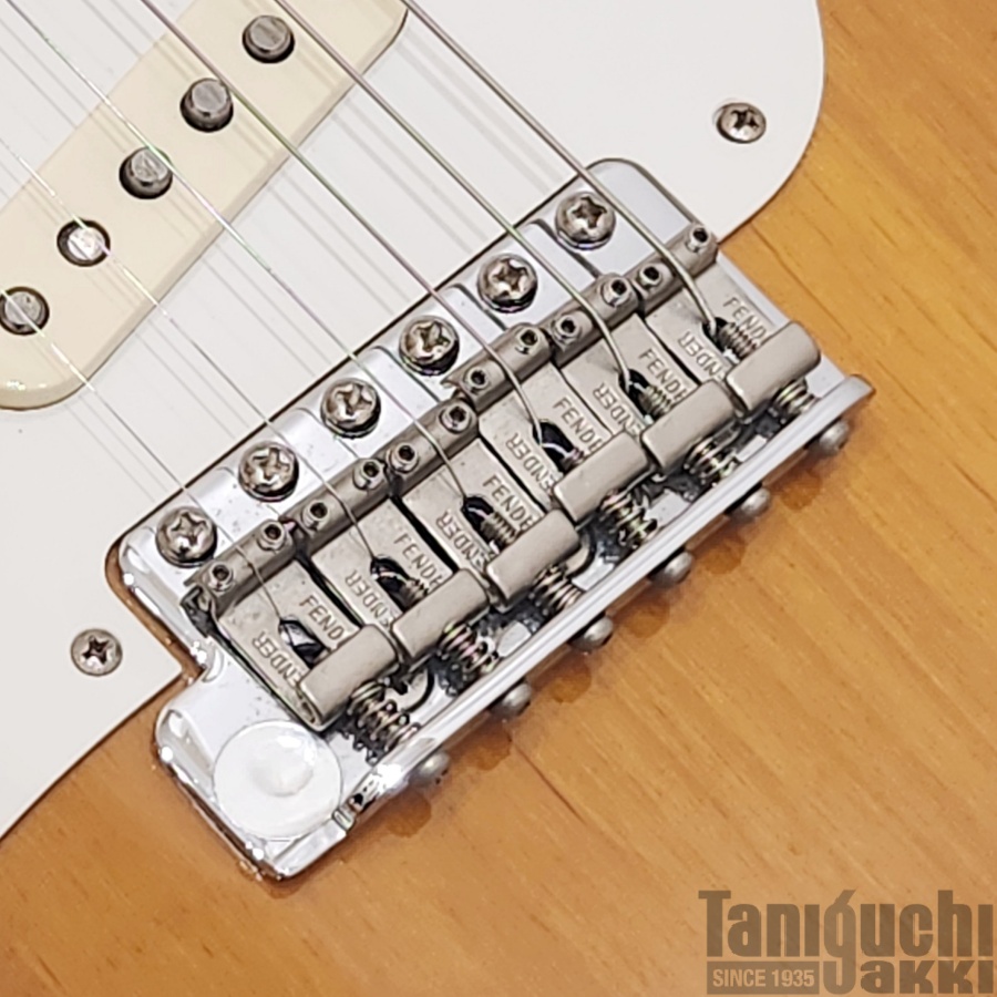 USED】Fender USA American Vintage 1957 Stratocaster Left-Hand (2