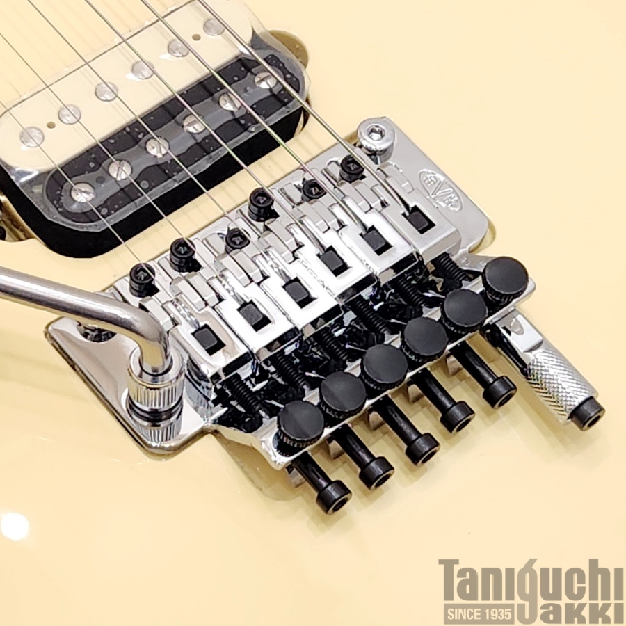 EVH Wolfgang USA Left-Hand (Vintage White) #WG17809A - 谷口楽器